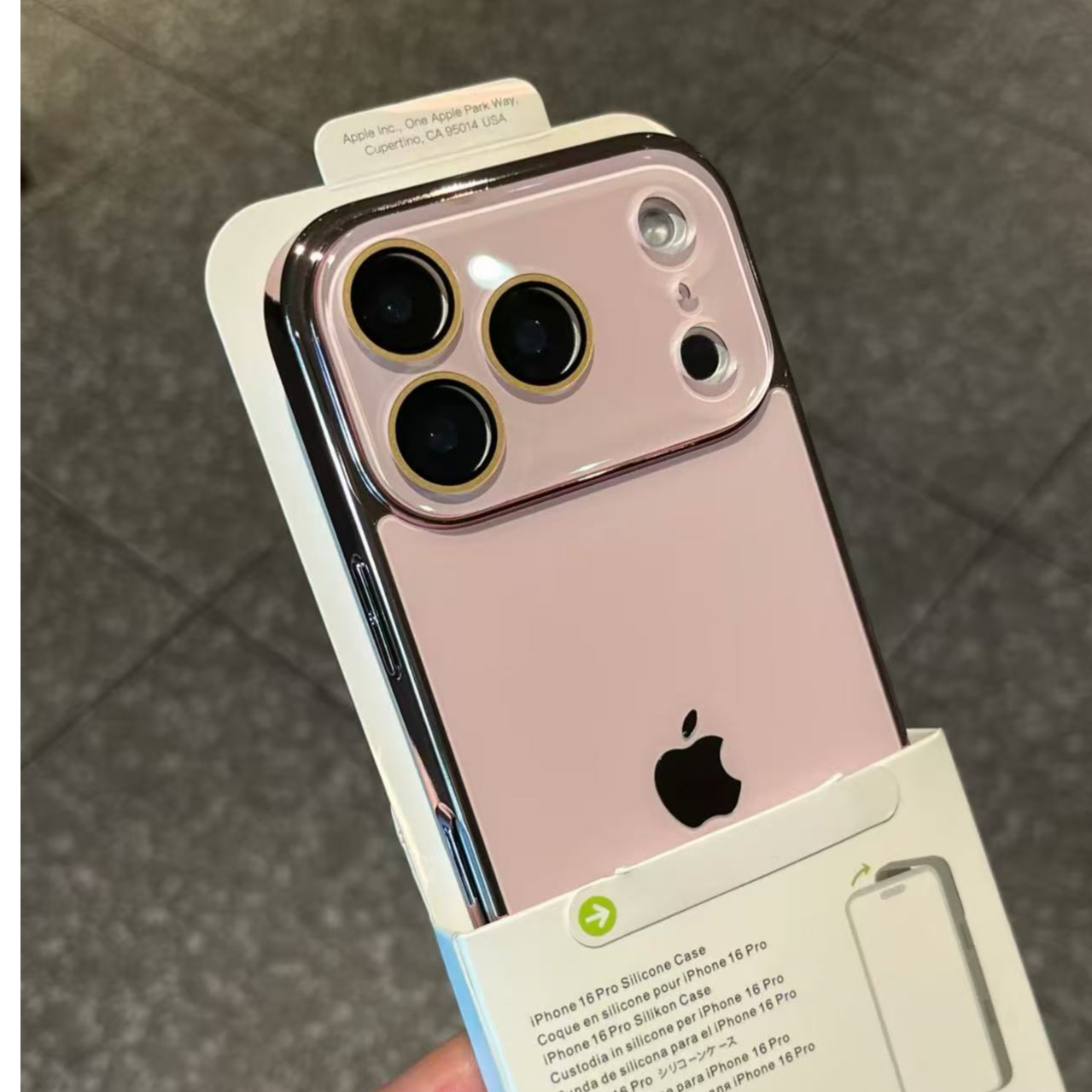 高级感电镀适用苹果17promax手机壳iPhone16新款13/14磨砂11硬壳