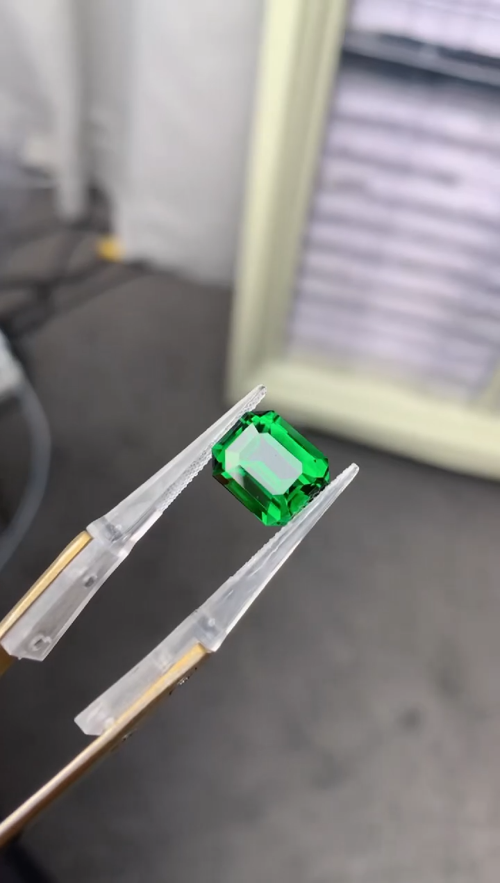 【闪购商品】碧玺裸石未镶嵌6ct铬碧玺