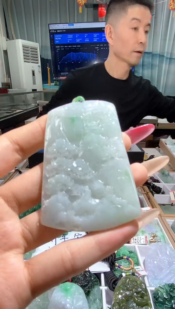 【闪购商品】翡翠颈饰未镶嵌天然缅甸翡翠A货未镶嵌