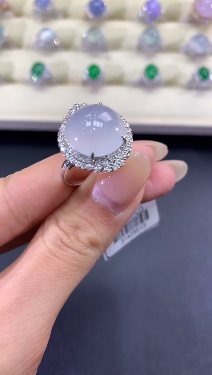 【闪购商品】翡翠戒指18K金镶嵌a127          