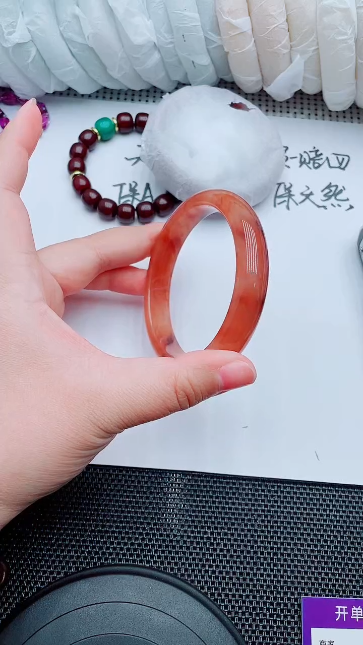 【闪购商品】石英质玉手镯未镶嵌C62-62-63