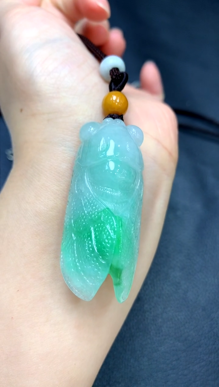 吊坠(不含链)未镶嵌翡翠金蝉