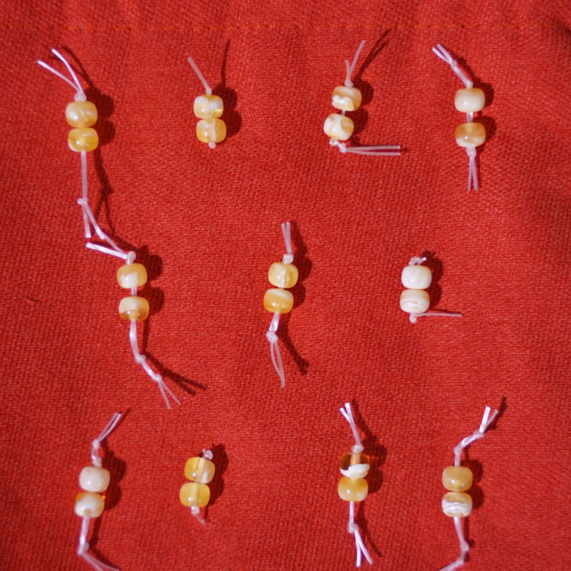 天然蜜蜡俄料微瑕老型6＋MM一对（多样性发货任发其一）