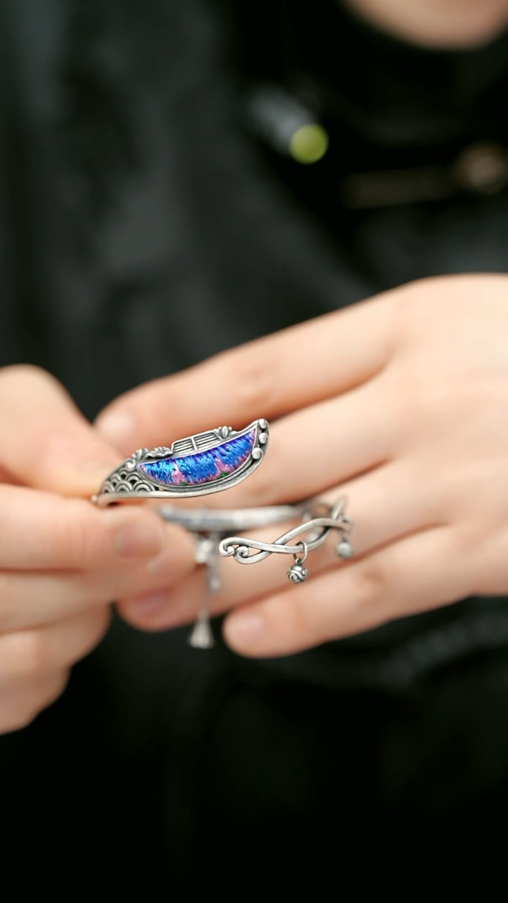 织绣15黔东南苗族刺绣