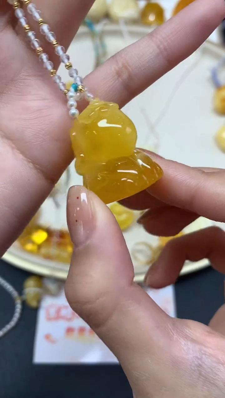 【闪购商品】蜜蜡裸石未镶嵌吊坠A72|2380