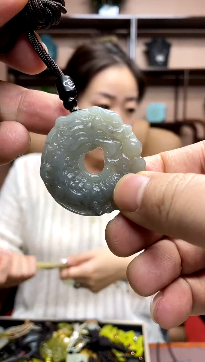 【闪购商品】岫玉吊坠未镶嵌多样性发货其中一件