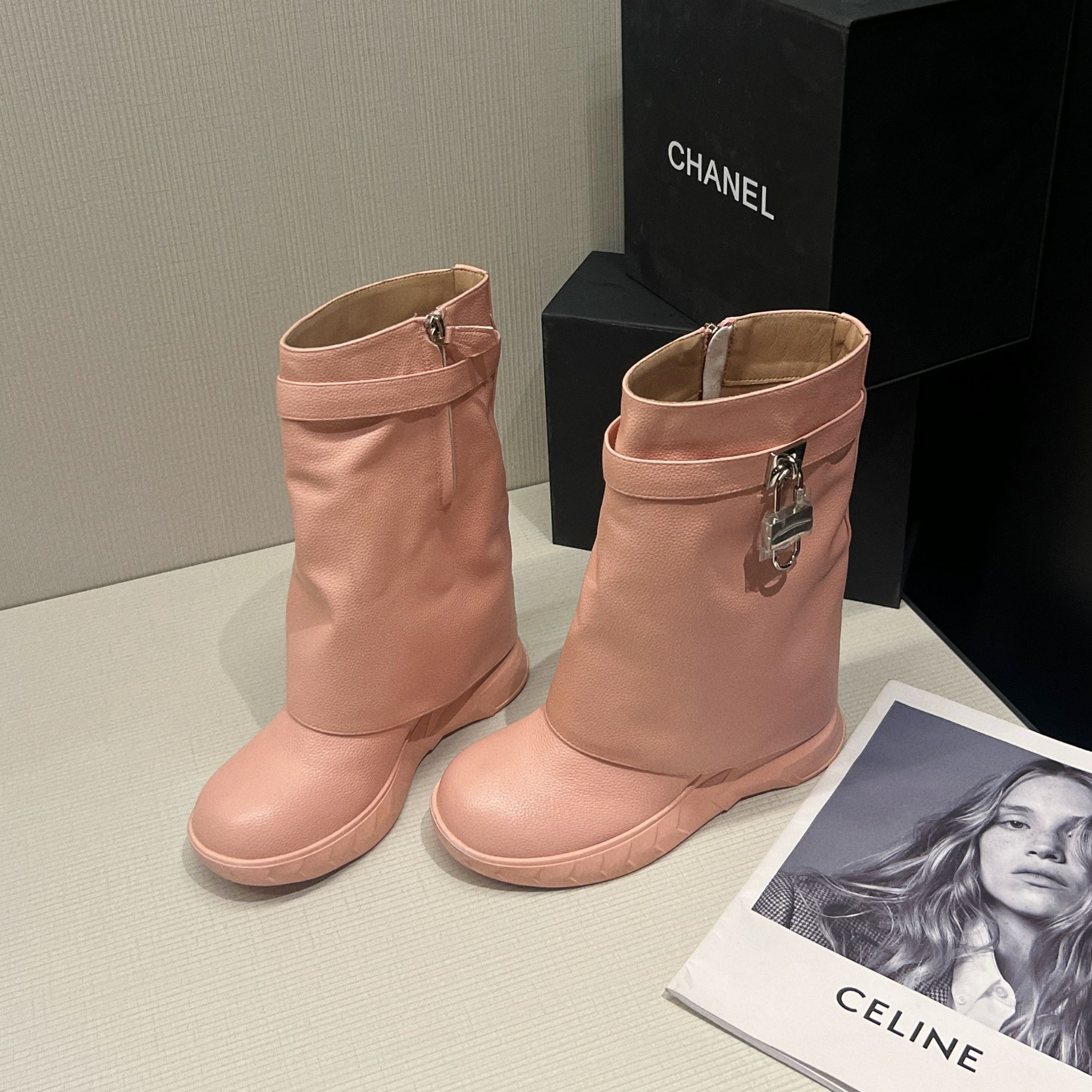 AYOBE小贤/桃知物语  俏皮甜美精致短靴小众配饰周边(跟高6-8cm)