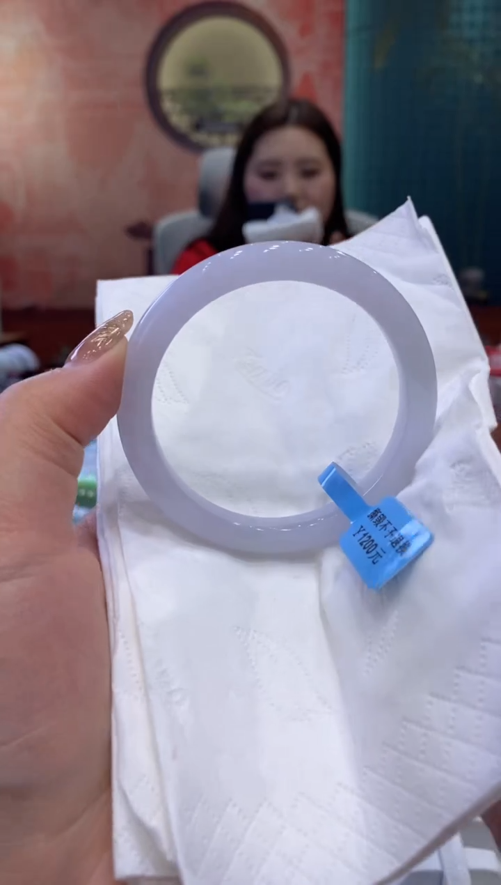 【闪购商品】翡翠手镯未镶嵌多人006362