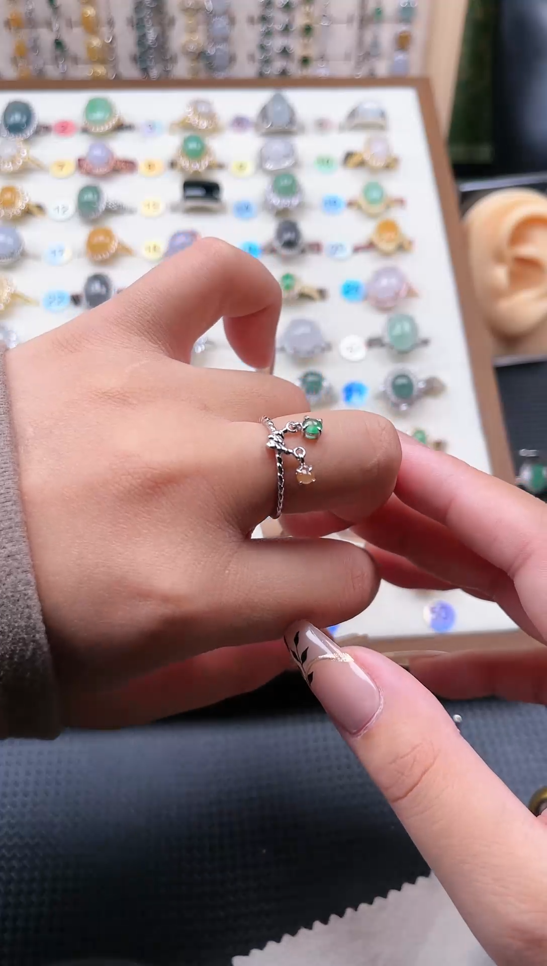 【闪购商品】翡翠戒指银S925镶嵌天然A货翡翠戒指