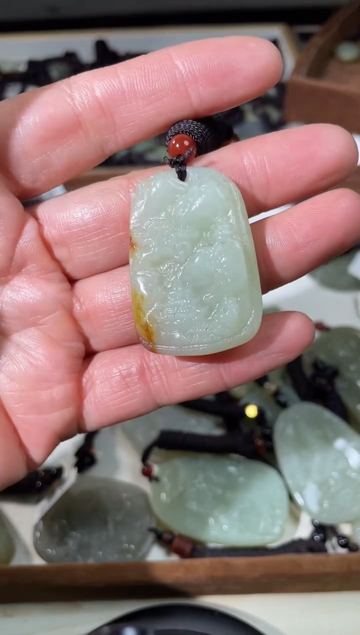 颈饰未镶嵌和田玉颈饰 未镶嵌 和田玉