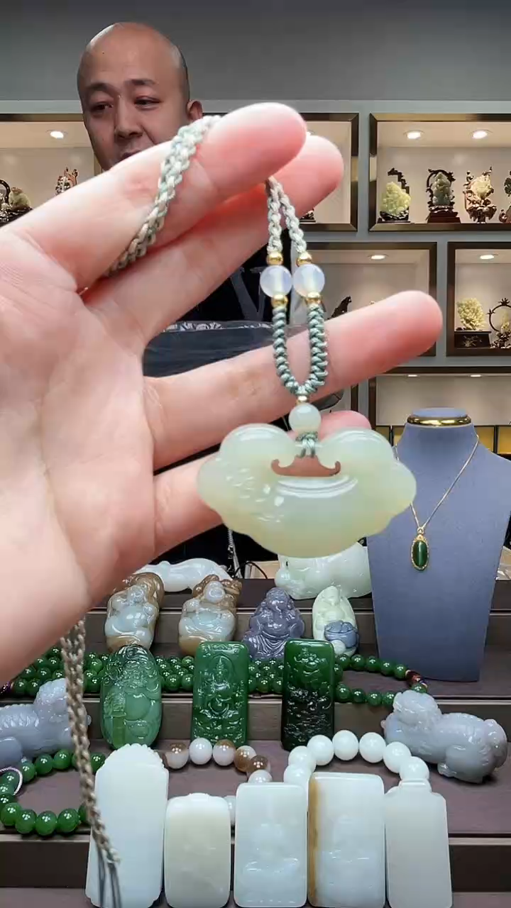 【闪购商品】和田玉颈饰未镶嵌苏