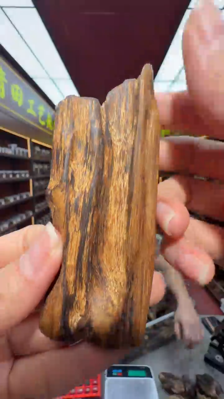 沉香吊坠多样性发一