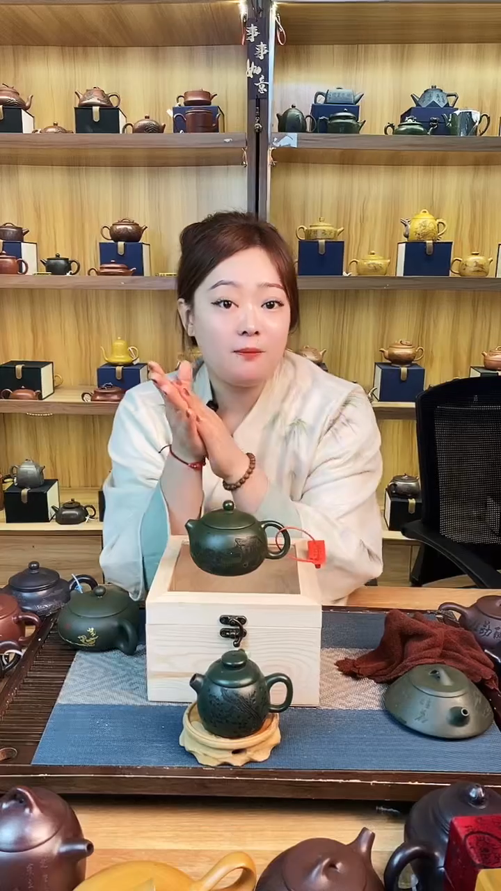 【闪购商品】紫砂茶壶绿泥西施紫砂壶【雪】