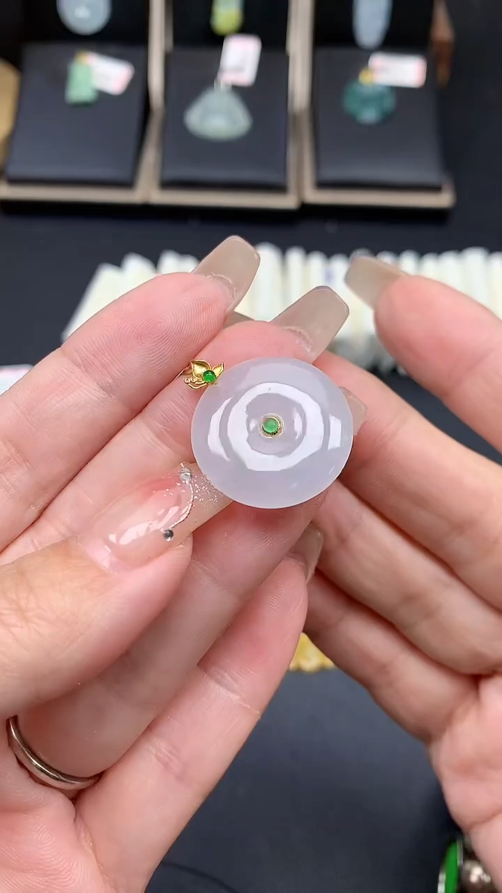 【闪购商品】翡翠吊坠(不含链)18K金镶嵌MS141757