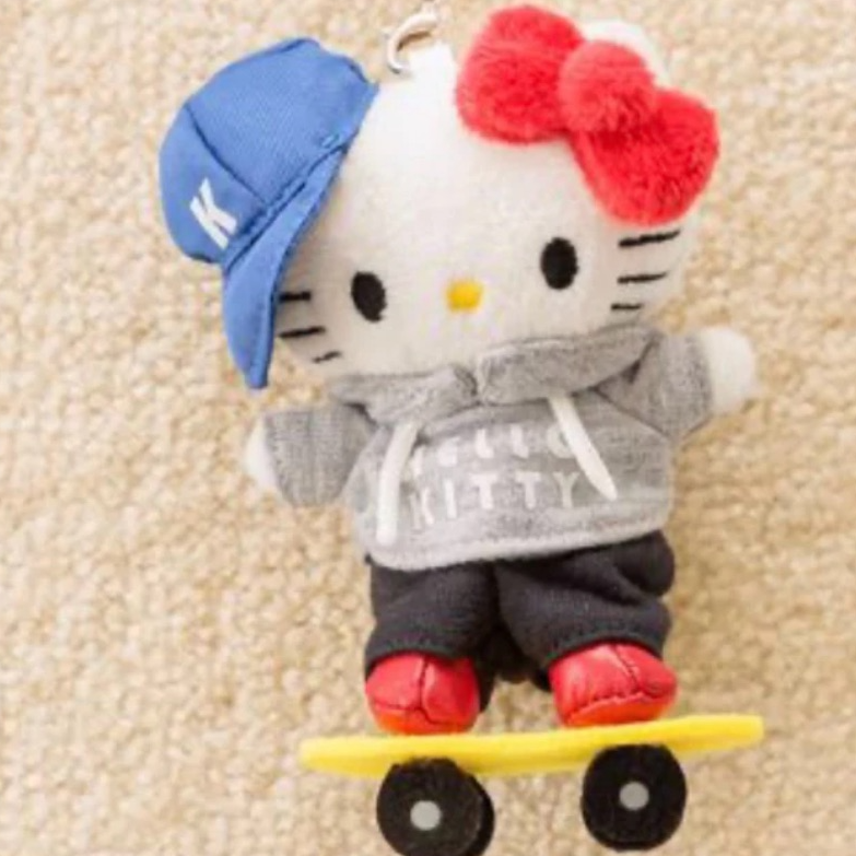 【东京限定】Hello Kitty ME% 联名 滑板Kitty钥匙扣玩偶