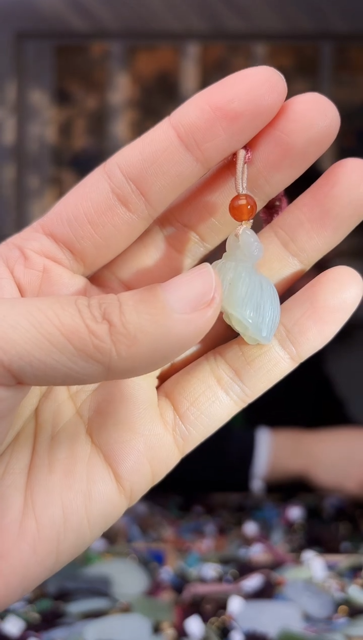 【闪购商品】和田玉挂件未镶嵌拍一发一