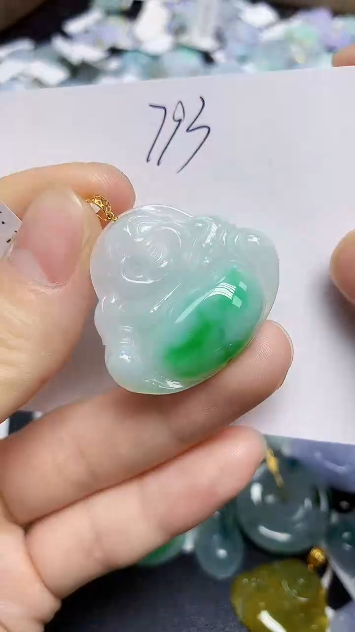 颈饰18K金镶嵌翡翠天然缅甸翡翠A货翡翠百元以上9元证书费自理