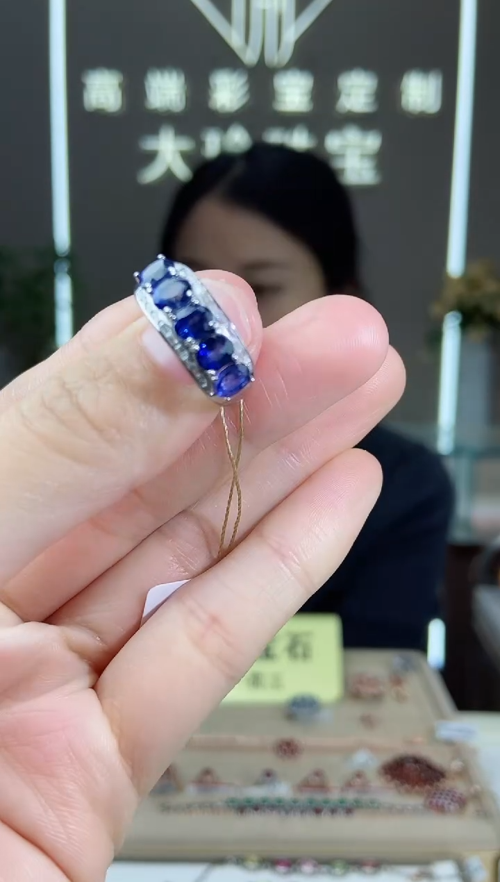 【闪购商品】蓝宝石手饰银S925镶嵌手饰