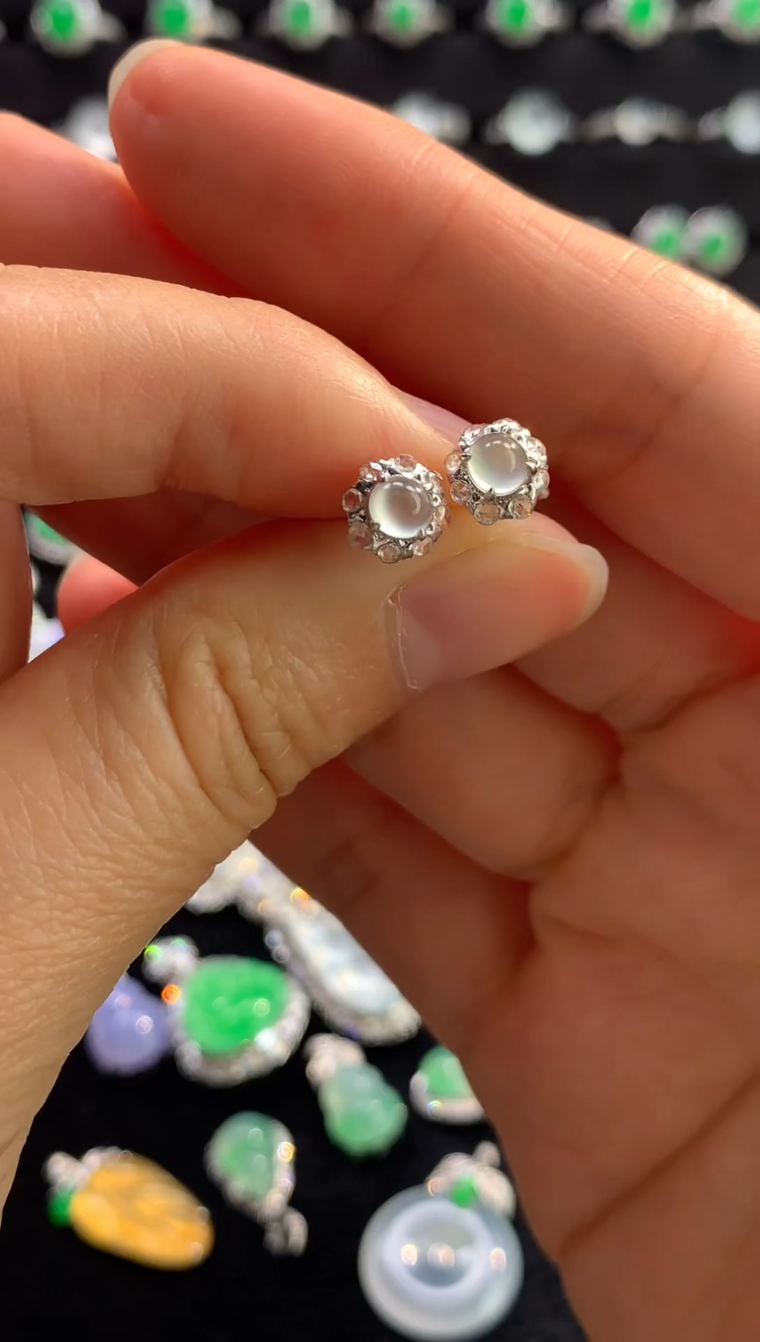 18K金镶嵌翡翠耳钉高冰蛋面戒指