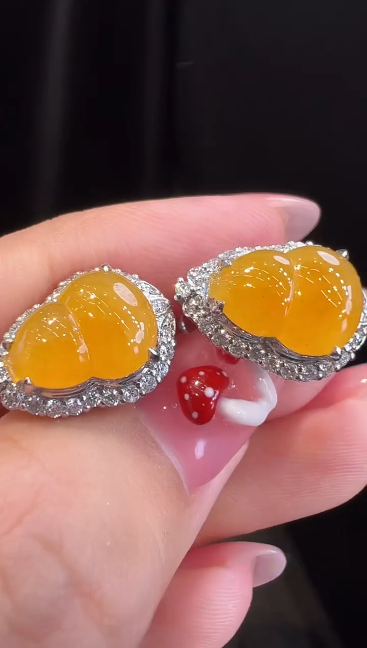 18K金镶嵌翡翠耳饰耳饰