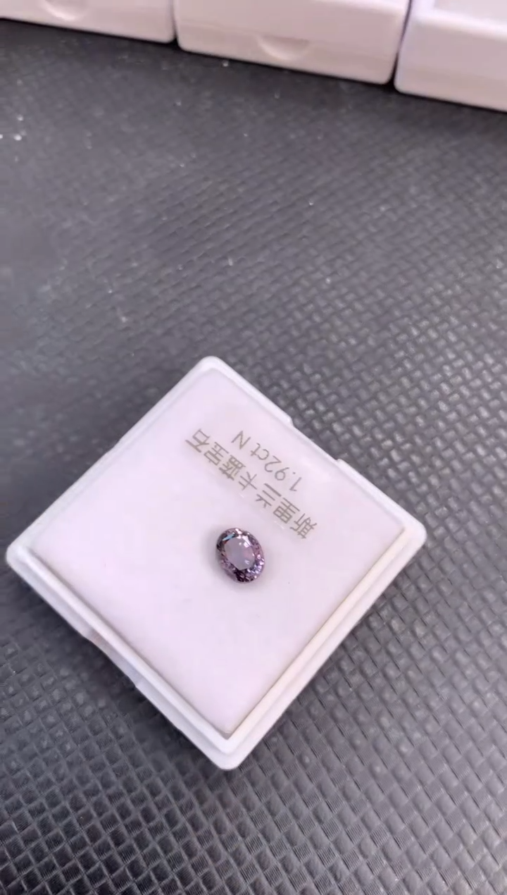 【闪购商品】蓝宝石裸石未镶嵌天然奇异蓝宝石