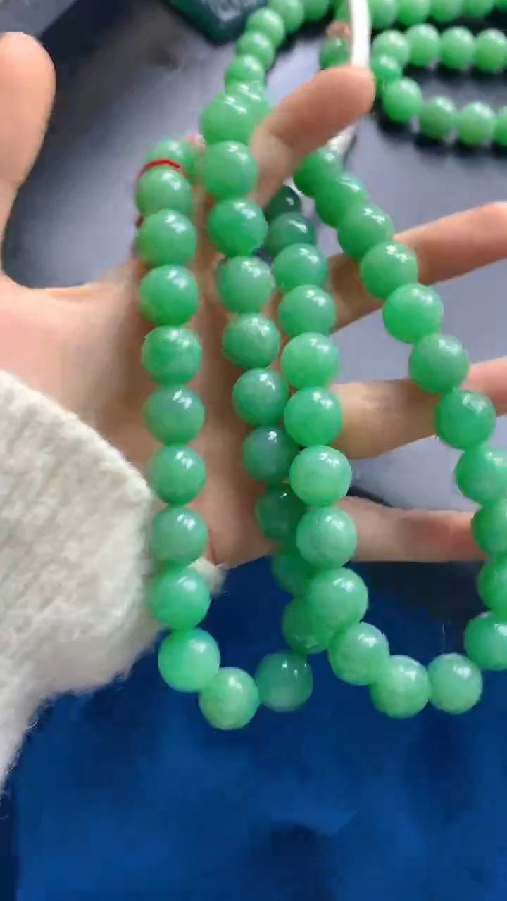 颈饰未镶嵌翡翠大**徒天然缅甸a货翡翠