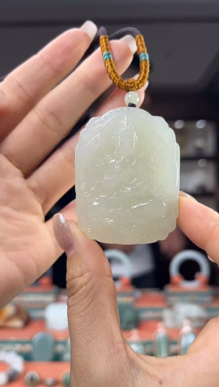 颈饰未镶嵌和田玉佩佩