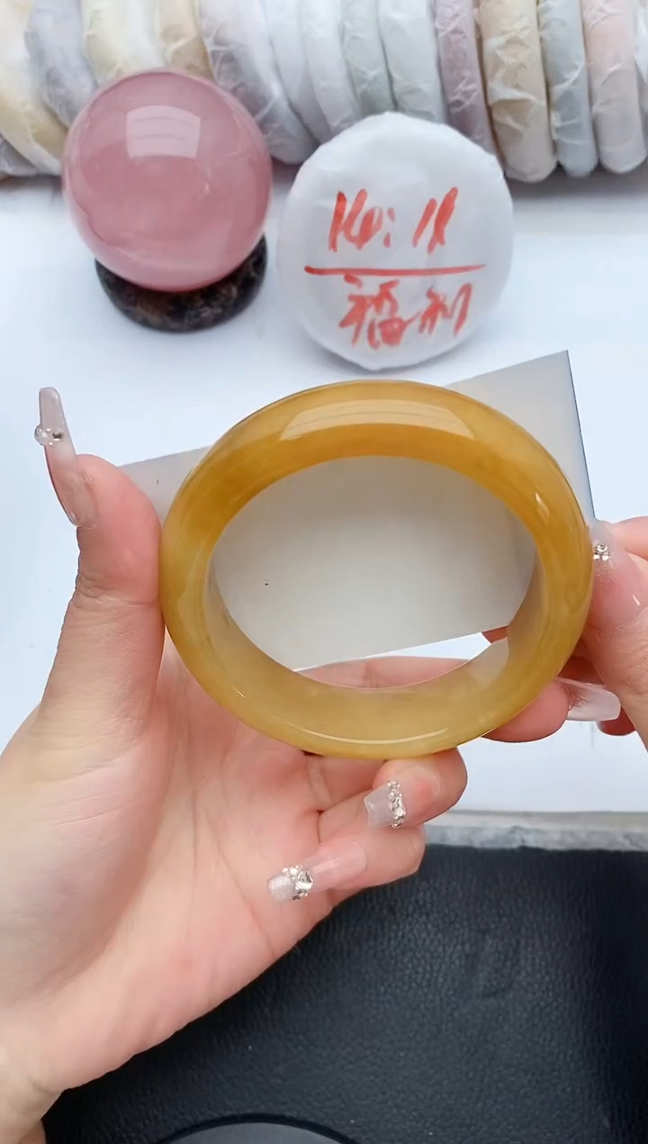 【闪购商品】石英质玉手镯未镶嵌A17+61.5