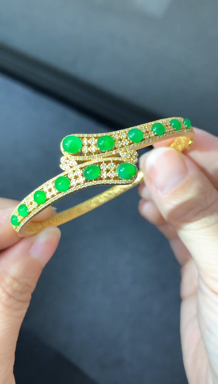 18K金镶嵌手镯翡翠800-中国好珍宝