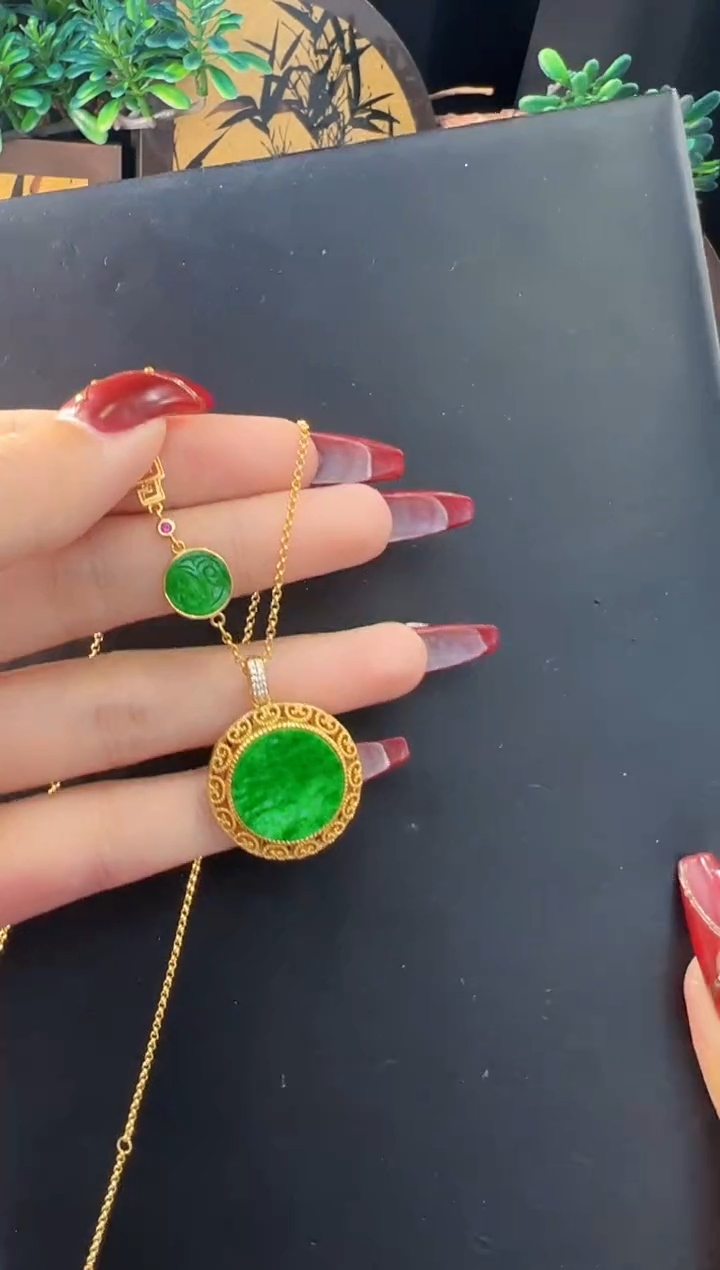 【闪购商品】翡翠吊坠(赠链)银S925镀金镶嵌天然缅甸翡翠A货吊坠