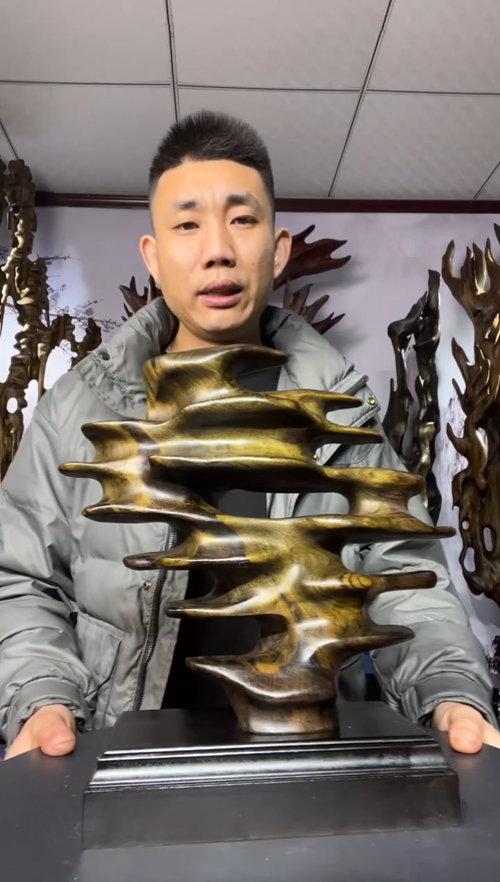 金丝楠木雕款d****c金丝楠木工艺品摆件