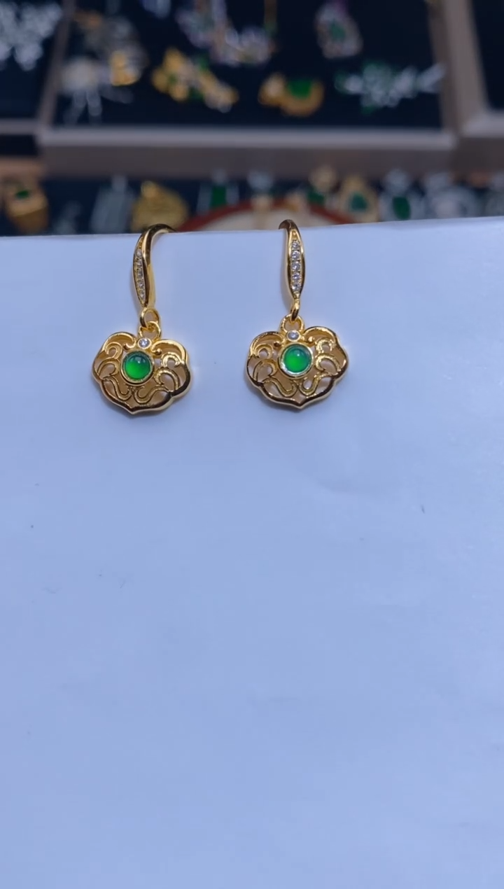 【闪购商品】翡翠耳饰银S925镶嵌耳钉