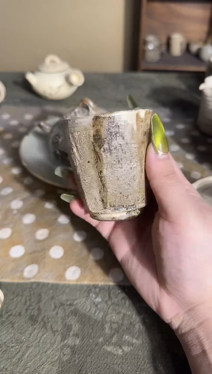 瓷片手作粉引切面直筒杯