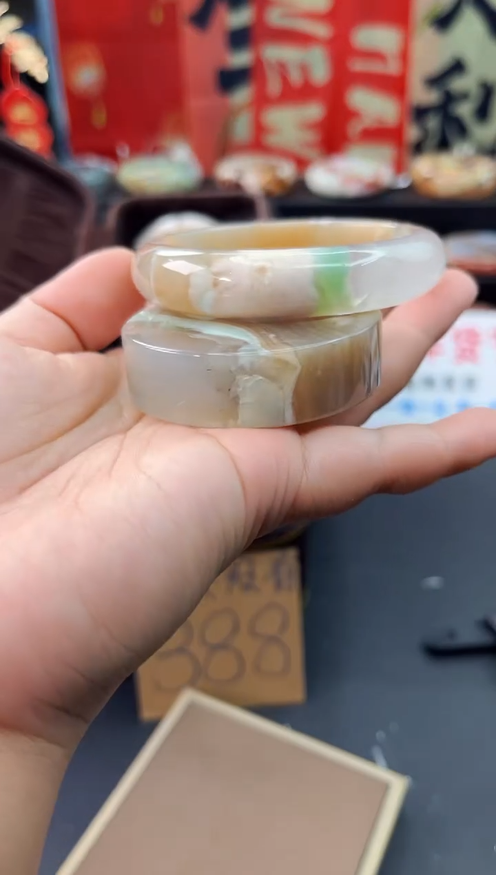 【闪购商品】石英质玉手镯未镶嵌赠送镯心（57圈口）