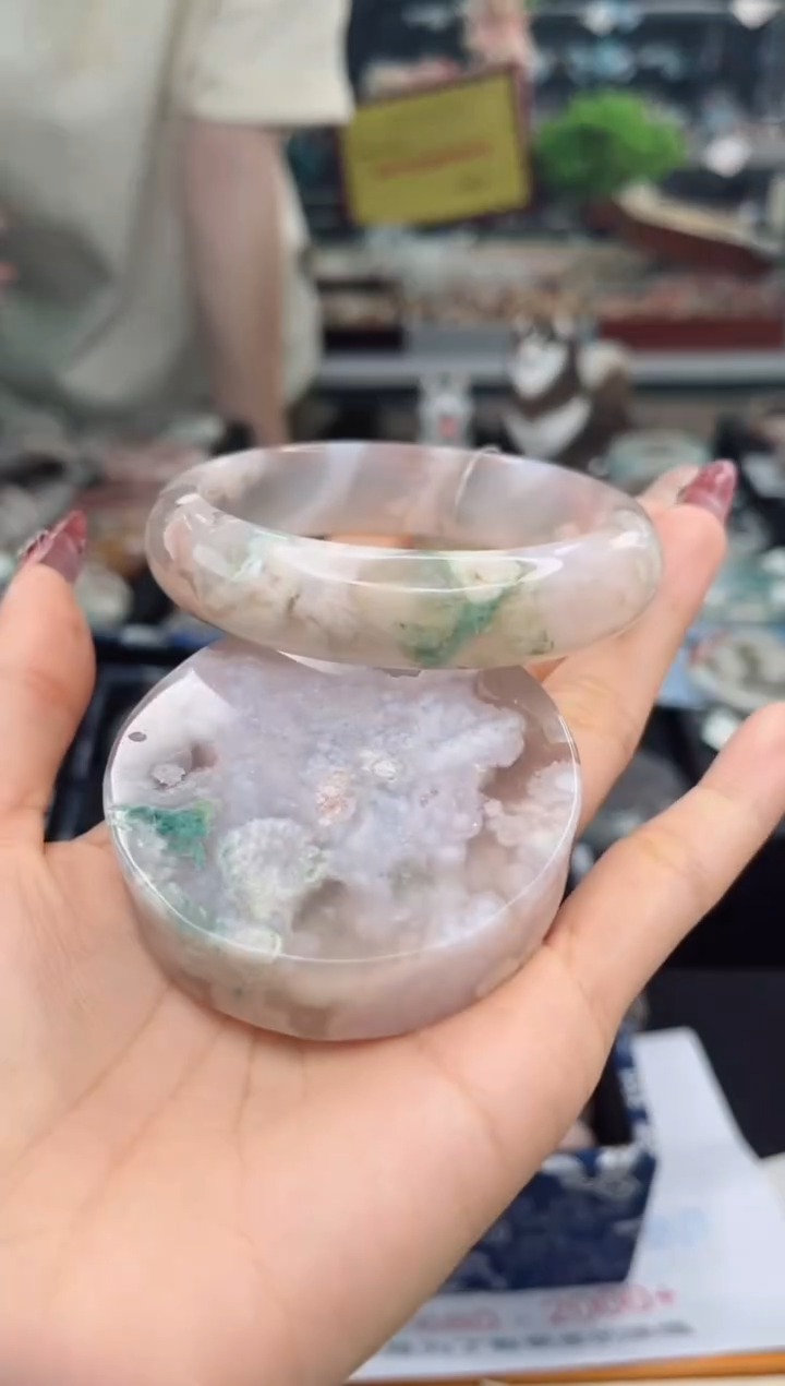 【闪购商品】石英质玉手镯未镶嵌60圈口（赠品镯心）3741226