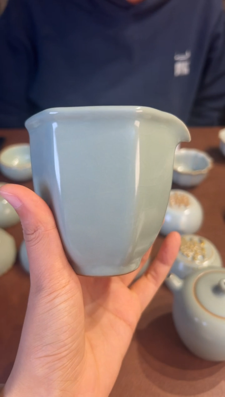 【闪购商品】瓷片             问鼎 六方公道