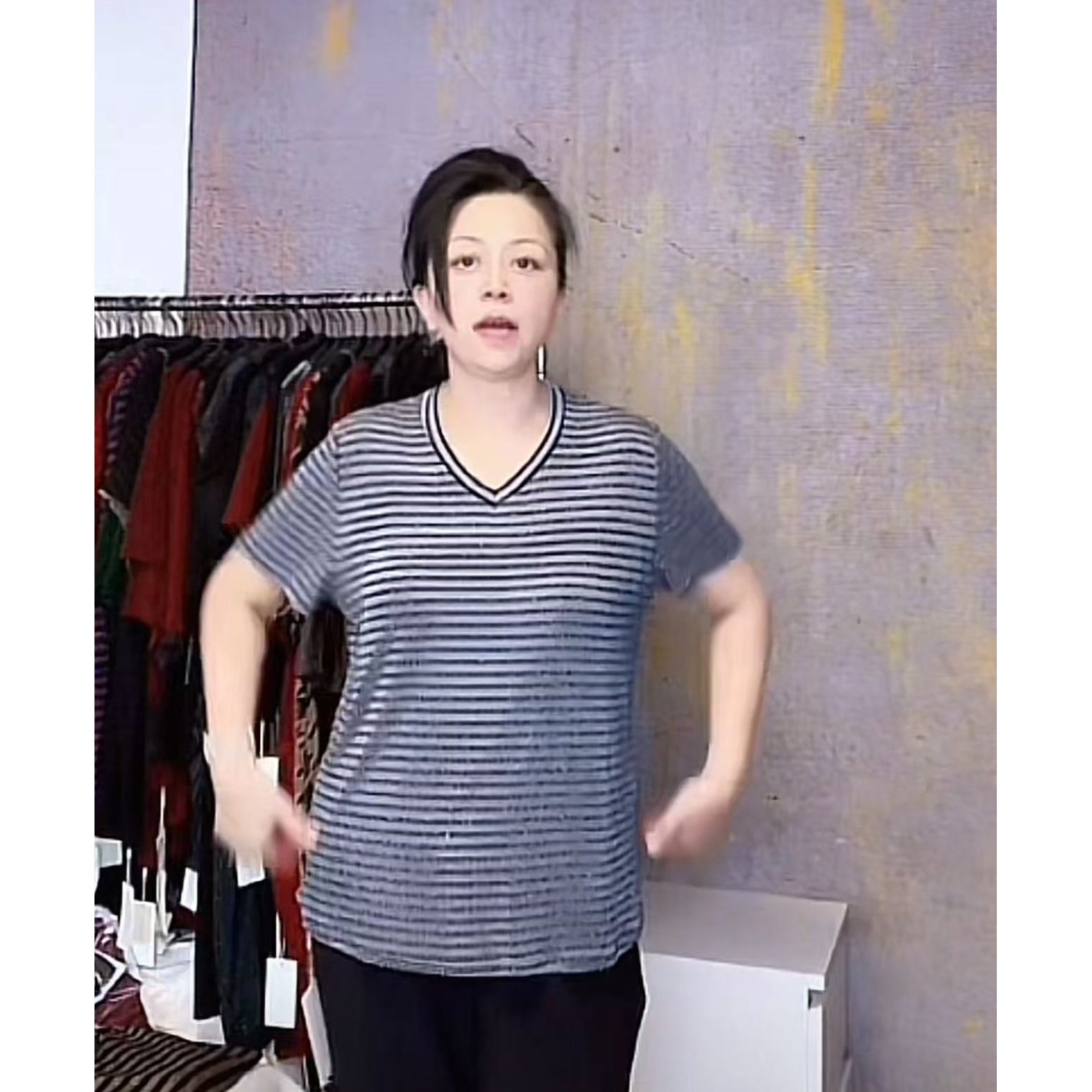 妙唐亮丝时尚大码新款弹力女士上衣3049S银条