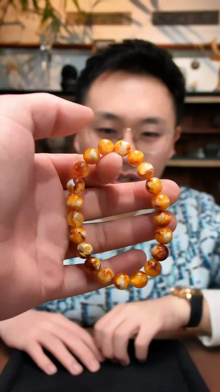 未镶嵌定制蜜蜡蜜蜡手串DY10*+（竞）