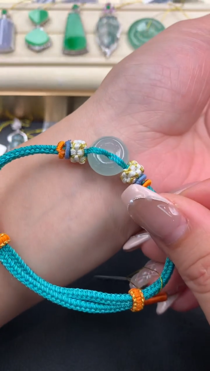 【闪购商品】翡翠手绳未镶嵌D765    