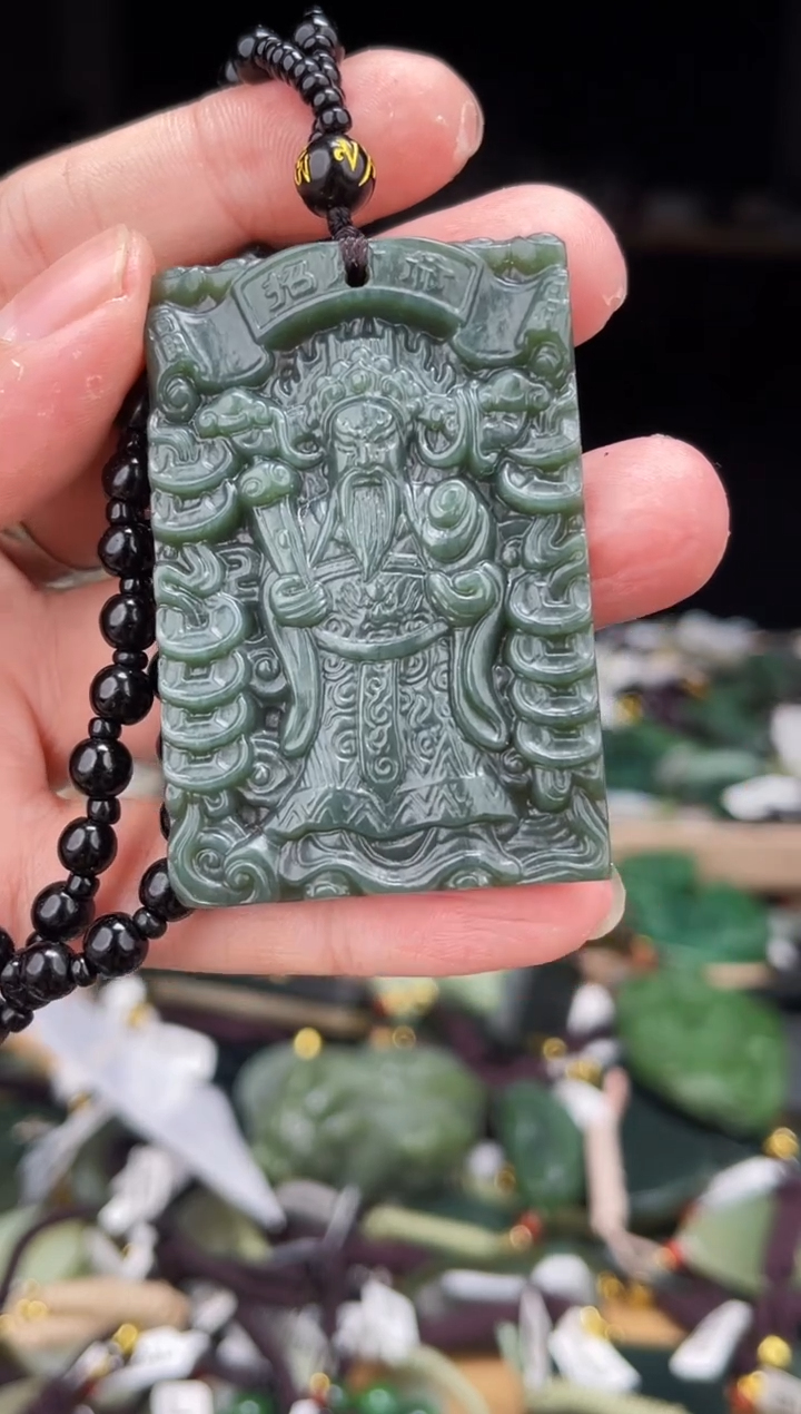 颈饰未镶嵌和田玉1