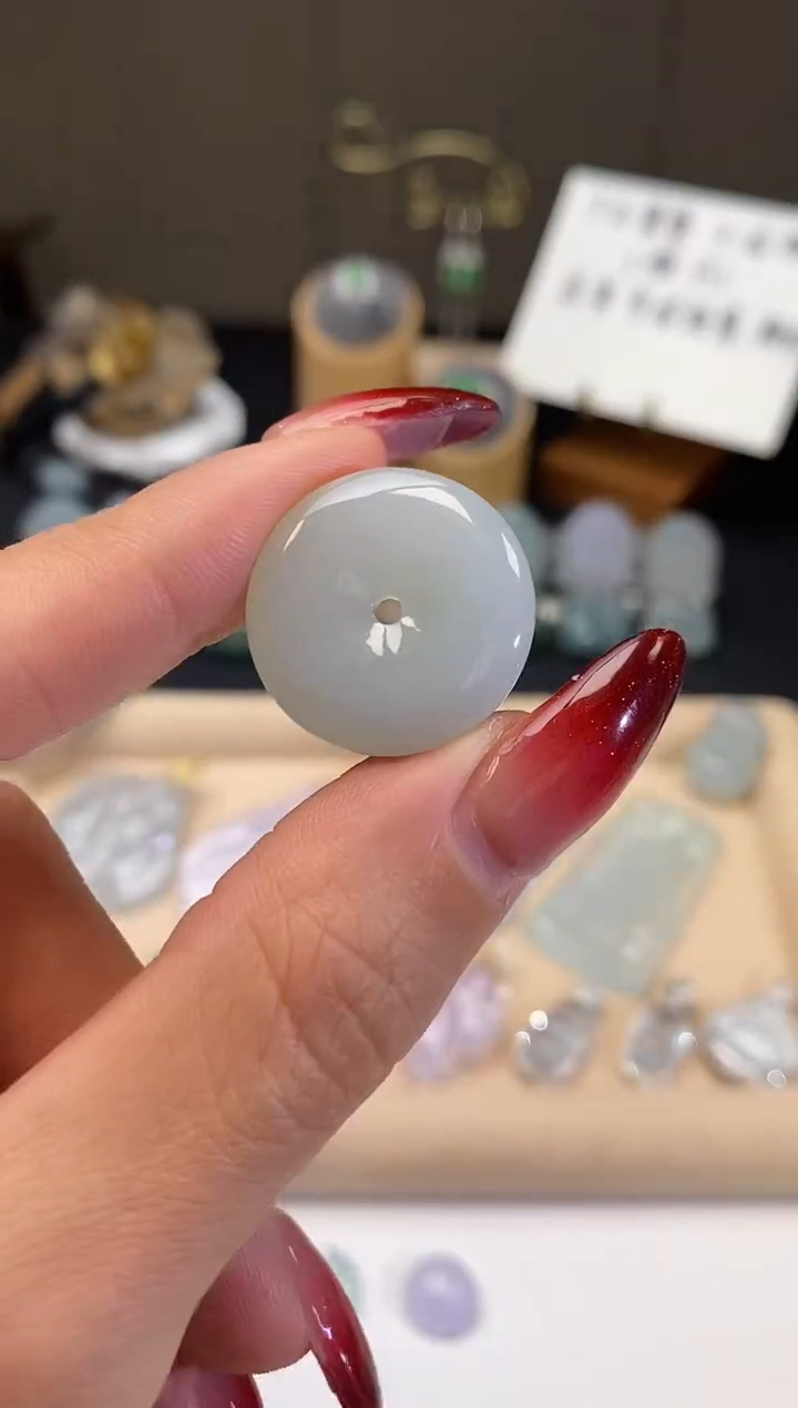 【闪购商品】翡翠吊坠(不含链)未镶嵌扣子