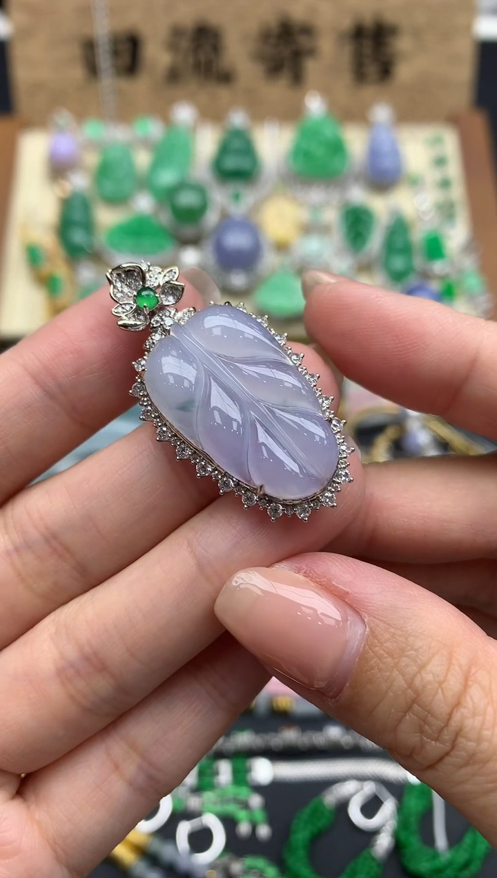 【闪购商品】翡翠颈饰18K金镶嵌126-中国好珍宝