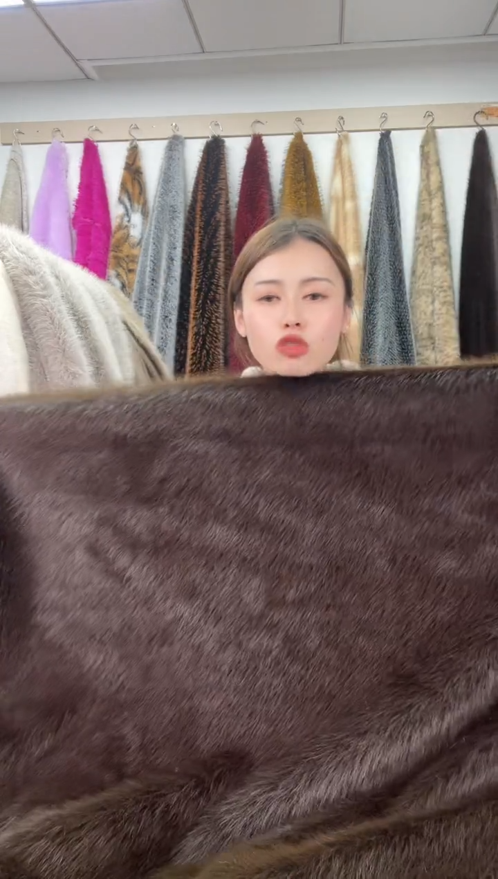 狐狸毛A8，尺寸1.9*2