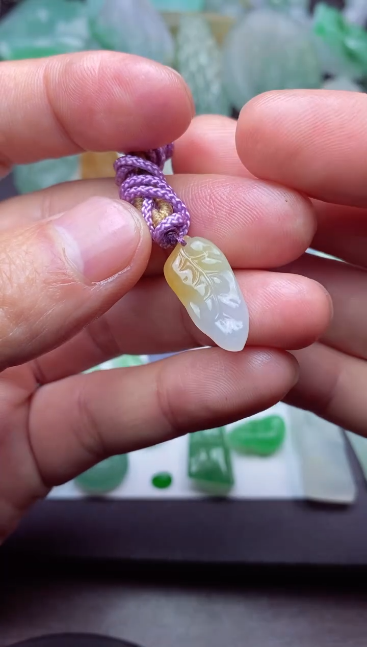 【闪购商品】定制翡翠未镶嵌翡翠