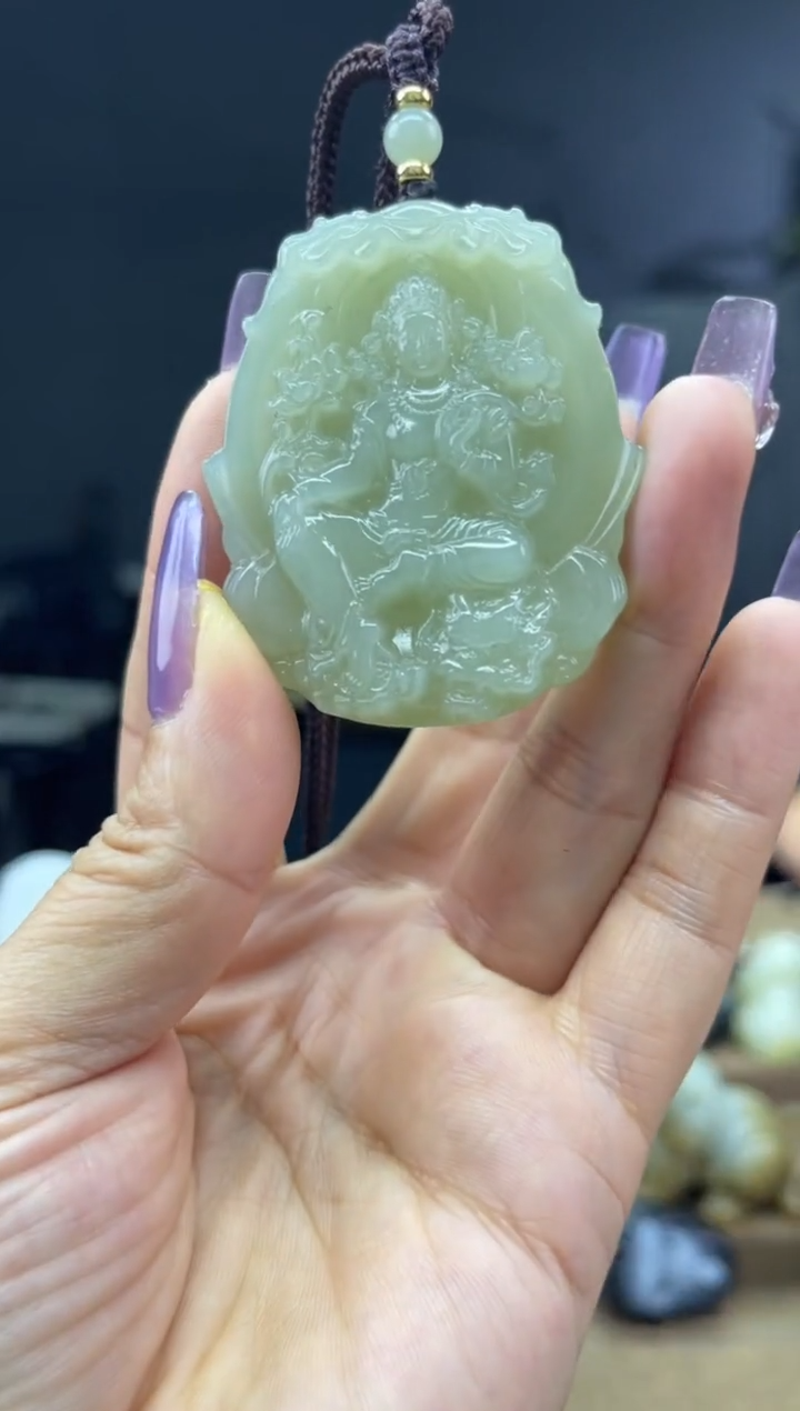 颈饰未镶嵌和田玉1