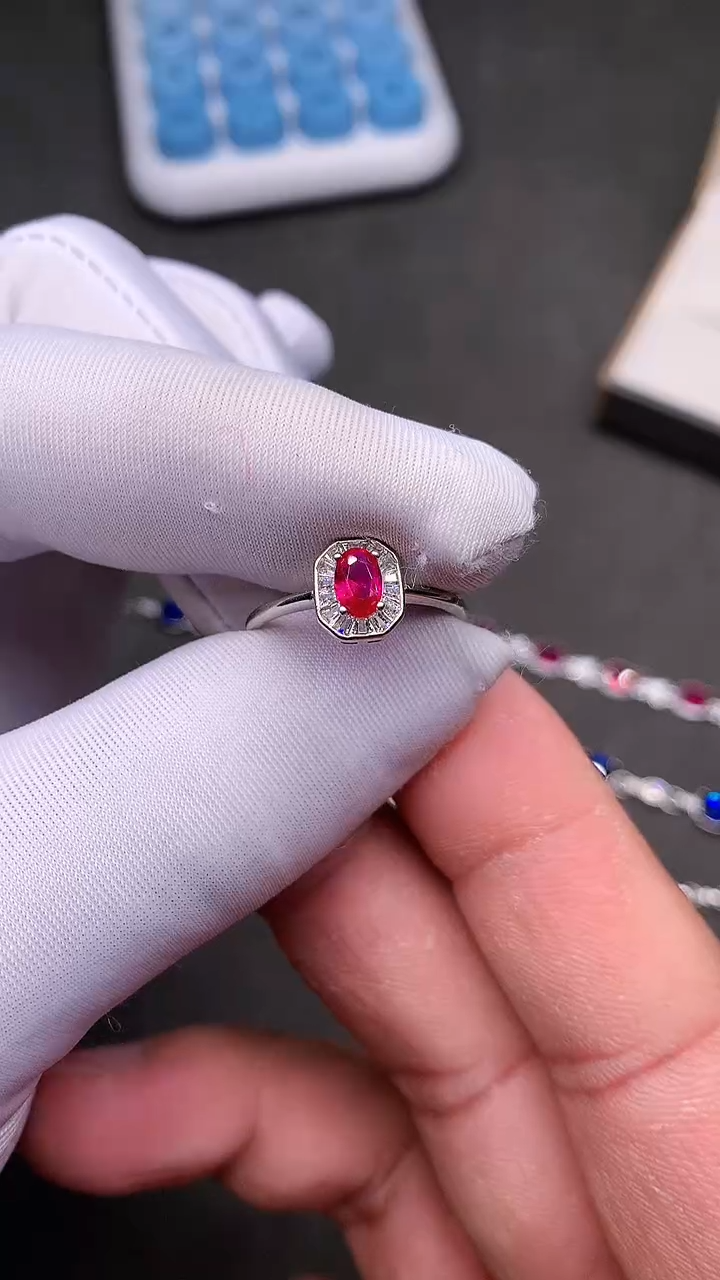 【闪购商品】红宝石戒指银S925镶嵌.......