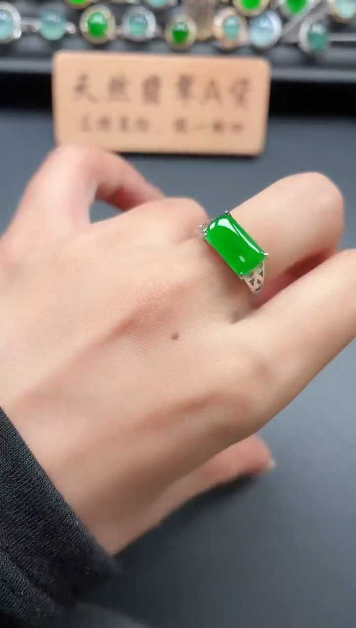 银S925镶嵌戒指翡翠111