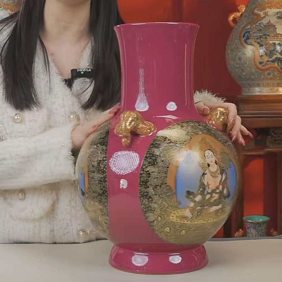 国呈拍卖古董瓷器