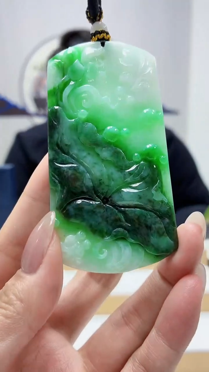 未镶嵌定制翡翠5060MM-毛货挂件85