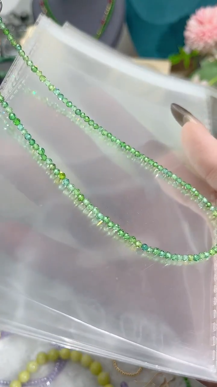 【闪购商品】尖晶石颈饰银S925镶嵌绿色59